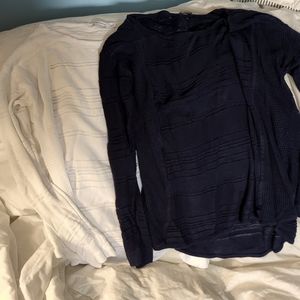 2 Reitmans long sleeve lightweight sweaters size medium